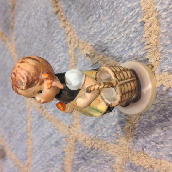 Goebel Hummel Figures, Doll Mother and Sister TMK 6 - Picture 10 of 16